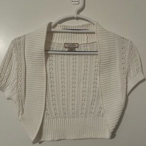 Arizona Women's Cream Sweater. Small. Very short